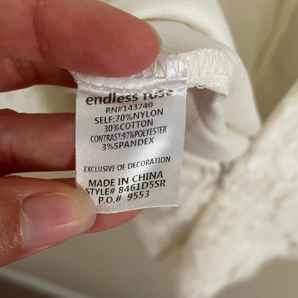 Endless Rose Women Size Medium V Neck Lace Romper Bell Sleeves - Picture 7 of 12